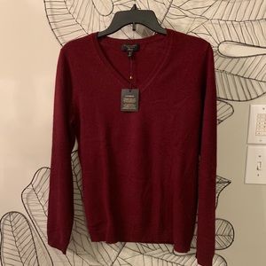 NWT 100% Cashmere Sweater